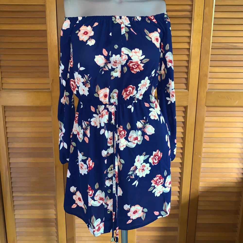 Off-Shoulder Long-sleeve Floral XS Dress